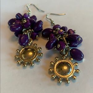 Dangle earrings purple